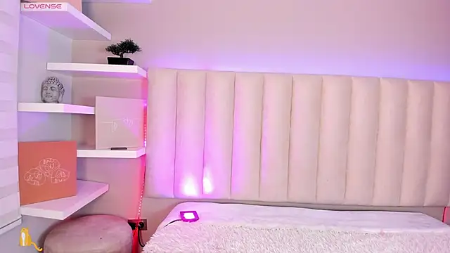 Sally  Walker online show from November 20, 2025, 3:07 am