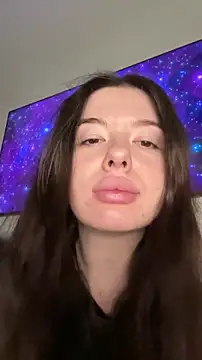 Kimi Ass online show from June 3, 2026, 9:56 am