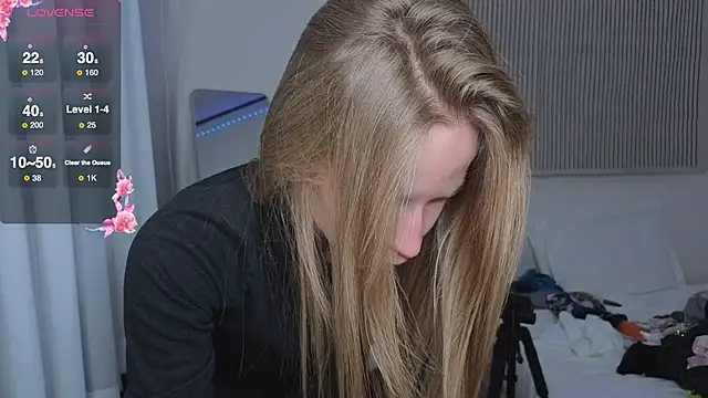 Elis Fox online show from February 13, 2026, 7:04 am