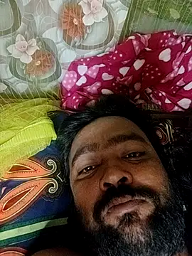 Snapshot of Young_couple143 chatting on November 28, 2025, 5:26 pm Young couple143 online show from November 28, 2025, 5:26 pm