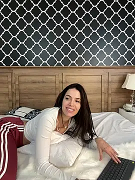 Snapshot of Amber_Rush_ chatting on February 2, 2025, 9:45 pm Amber Rush online show from February 2, 2025, 9:45 pm