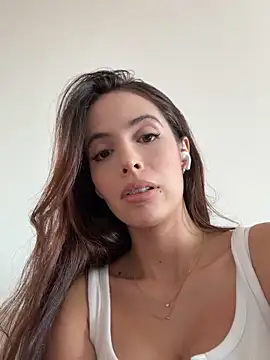 Snapshot of Amber_Rush_ chatting on September 30, 2025, 8:03 pm Amber Rush online show from September 30, 2025, 8:03 pm