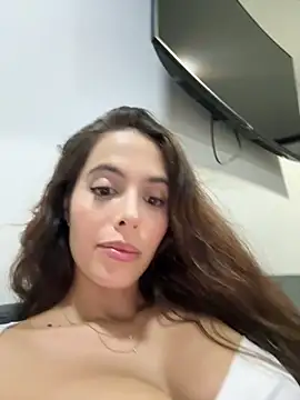 Snapshot of Amber_Rush_ chatting on October 1, 2025, 8:04 pm Amber Rush online show from October 1, 2025, 8:04 pm