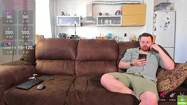 Snapshot of NikkiNSerdron chatting on April 7, 2026, 4:57 am NikkiNSerdron online show from April 7, 2026, 4:57 am