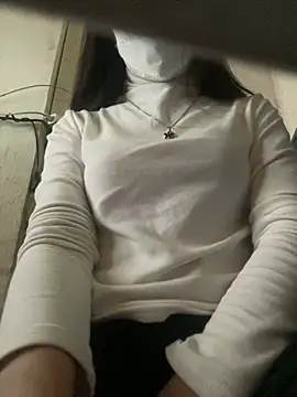 Snapshot of Tuongvy05 chatting on December 23, 2024, 8:33 am Tuongvy05 online show from December 23, 2024, 8:33 am