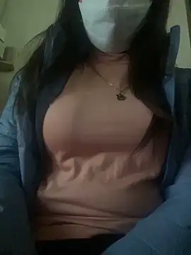 Snapshot of Tuongvy05 chatting on January 15, 2025, 1:52 pm Tuongvy05 online show from January 15, 2025, 1:52 pm