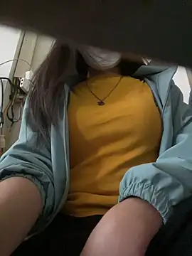 Snapshot of Tuongvy05 chatting on January 17, 2025, 2:08 am Tuongvy05 online show from January 17, 2025, 2:08 am