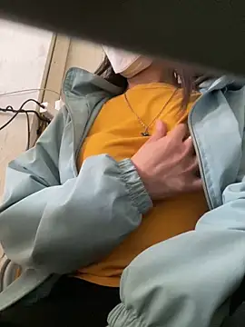 Snapshot of Tuongvy05 chatting on January 20, 2025, 5:48 am Tuongvy05 online show from January 20, 2025, 5:48 am