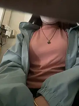 Snapshot of Tuongvy05 chatting on January 22, 2025, 7:25 am Tuongvy05 online show from January 22, 2025, 7:25 am