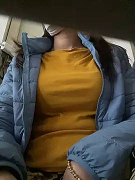 Snapshot of Tuongvy05 chatting on March 20, 2025, 2:40 am Tuongvy05 online show from March 20, 2025, 2:40 am