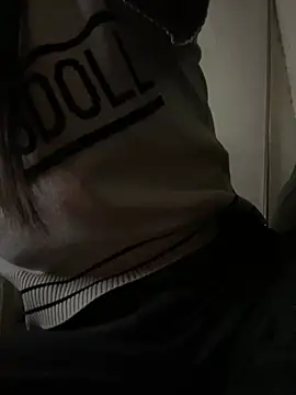 Snapshot of Tuongvy05 chatting on February 23, 2026, 10:45 am Tuongvy05 online show from February 23, 2026, 10:45 am