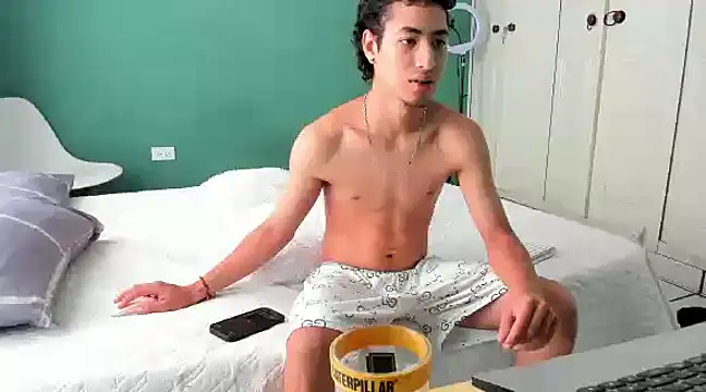 Snapshot of Chandler_ken chatting on January 28, 2025, 4:08 pm Chandler ken online show from January 28, 2025, 4:08 pm