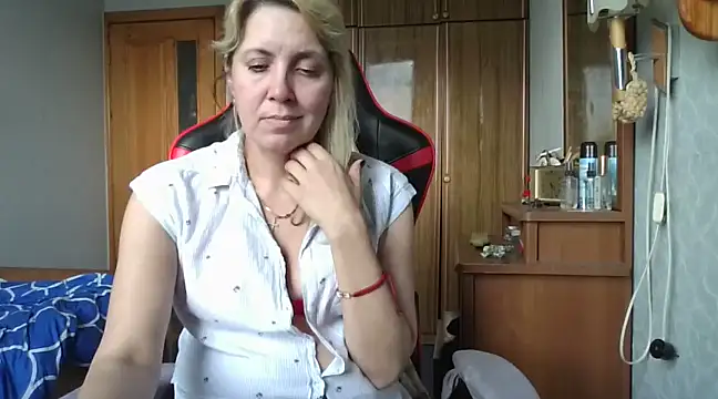 IrinaB1 online show from March 14, 2025, 2:30 pm