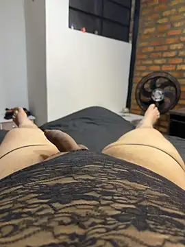 valenthottie online show from March 15, 2026, 10:05 pm