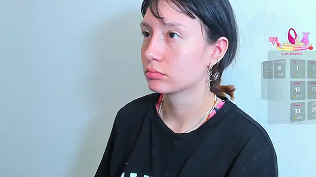 lizzy davis 1 online show from June 4, 2026, 3:34 am