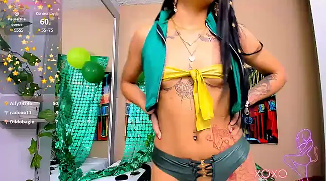 Snapshot of CristalLoren chatting on March 17, 2025, 2:45 pm CristalLoren online show from March 17, 2025, 2:45 pm