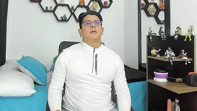 Snapshot of Siul_bigboy chatting on February 8, 2025, 9:46 pm Siul bigboy online show from February 8, 2025, 9:46 pm