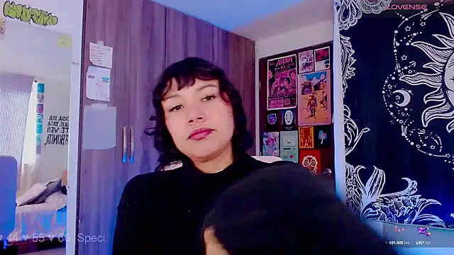 melissahowl online show from September 12, 2025, 12:49 pm