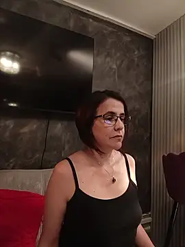 Snapshot of IsisBlake chatting on February 13, 2026, 2:24 pm IsisBlake online show from February 13, 2026, 2:24 pm