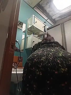 Snapshot of IsisBlake chatting on February 18, 2026, 4:47 pm IsisBlake online show from February 18, 2026, 4:47 pm