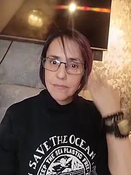 Snapshot of IsisBlake chatting on February 23, 2026, 4:04 pm IsisBlake online show from February 23, 2026, 4:04 pm