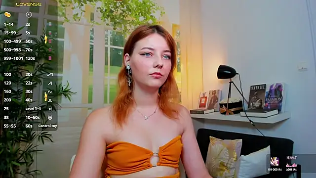 pretty little thing online show from September 13, 2025, 12:05 pm