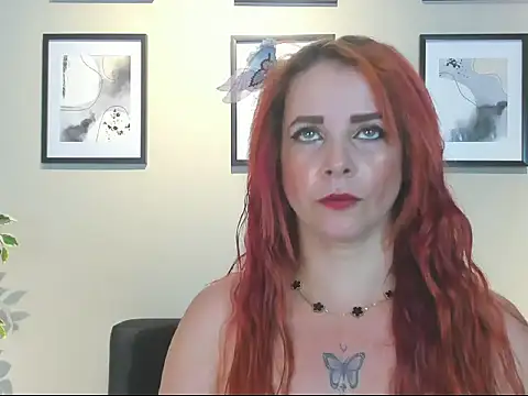 Snapshot of HannaBrave chatting on March 10, 2026, 7:19 pm HannaBrave online show from March 10, 2026, 7:19 pm