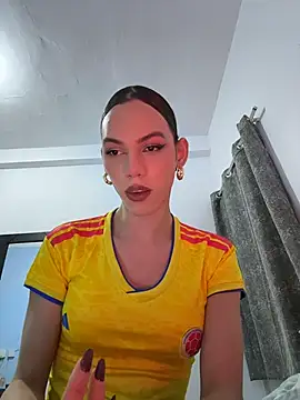 Snapshot of Carlita_cute chatting on June 24, 2026, 2:10 am Carlita cute online show from June 24, 2026, 2:10 am