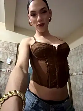 Snapshot of Carlita_cute chatting on July 15, 2026, 4:40 am Carlita cute online show from July 15, 2026, 4:40 am