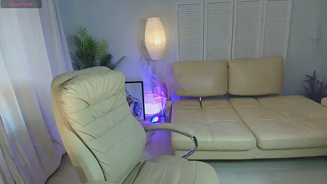 Daniela Kitty  online show from June 25, 2026, 8:52 am