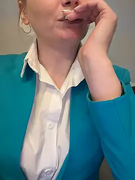 Snapshot of Crazy-Rosa chatting on February 1, 2025, 4:00 pm Crazy-Rosa online show from February 1, 2025, 4:00 pm