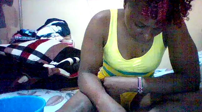 EBONYVANILLA02 online show from February 5, 2025, 6:59 pm