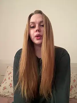 Snapshot of Marylallka5 chatting on June 1, 2026, 5:31 am Marylallka5 online show from June 1, 2026, 5:31 am