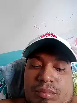 Snapshot of alex_martinez16 chatting on December 19, 2024, 4:24 pm alex martinez16 online show from December 19, 2024, 4:24 pm