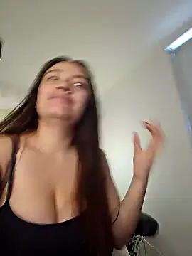 Snapshot of valery_mora chatting on December 24, 2024, 1:39 pm valery mora online show from December 24, 2024, 1:39 pm