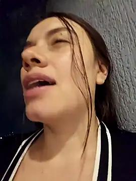 Snapshot of valery_mora chatting on December 27, 2024, 3:31 am valery mora online show from December 27, 2024, 3:31 am