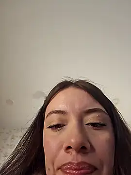 Snapshot of valery_mora chatting on January 8, 2025, 1:52 pm valery mora online show from January 8, 2025, 1:52 pm