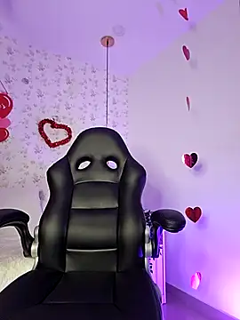 Snapshot of valery_mora chatting on February 21, 2025, 1:33 pm valery mora online show from February 21, 2025, 1:33 pm