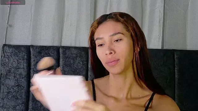 Iamkarlaa doll online show from October 6, 2025, 11:29 am