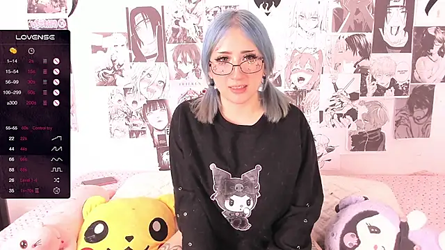 Snapshot of Miwa_violet chatting on December 15, 2024, 1:35 am Miwa violet online show from December 15, 2024, 1:35 am