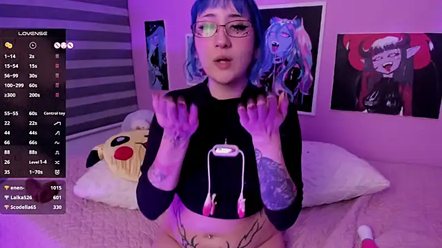 Snapshot of Miwa_violet chatting on February 25, 2025, 7:36 pm Miwa violet online show from February 25, 2025, 7:36 pm