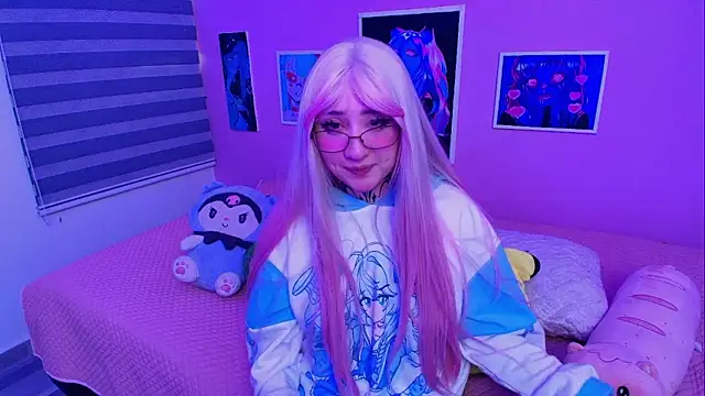 Miwa violet online show from February 13, 2026, 9:33 pm