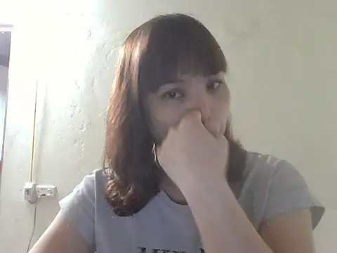 Snapshot of Angela-Eira chatting on April 1, 2026, 10:27 am Angela-Eira online show from April 1, 2026, 10:27 am