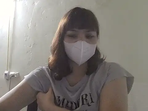 Snapshot of Angela-Eira chatting on April 7, 2026, 9:15 pm Angela-Eira online show from April 7, 2026, 9:15 pm