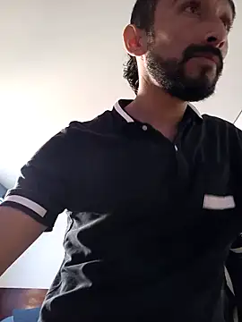 weedmanhot28 online show from March 13, 2025, 4:34 pm