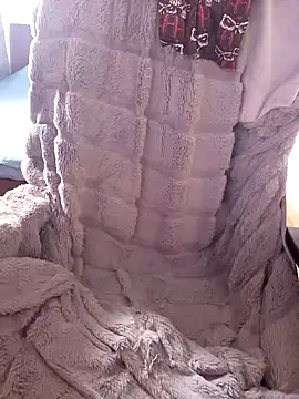 weedmanhot28 online show from March 20, 2025, 1:37 pm