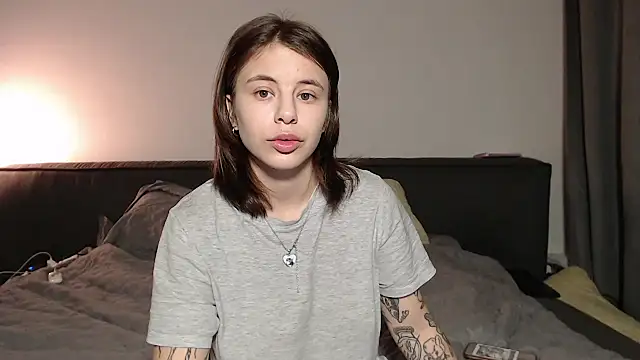 Snapshot of MazzyDoll chatting on March 12, 2025, 9:23 am MazzyDoll online show from March 12, 2025, 9:23 am