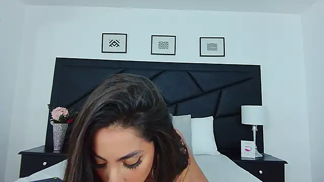 SophieCarther online show from February 19, 2025, 12:44 pm