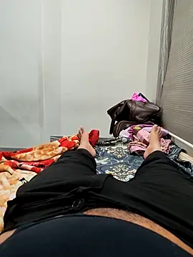 Snapshot of 143n143143 chatting on November 16, 2025, 6:46 pm 143n143143 online show from November 16, 2025, 6:46 pm