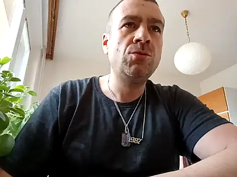 Snapshot of amok0 chatting on March 12, 2025, 12:26 pm amok0 online show from March 12, 2025, 12:26 pm